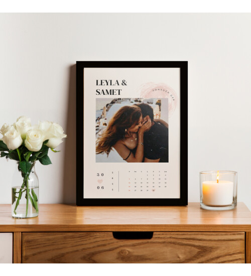 Fotoğraf Baskılı Yapışkanlı Sök Tak Siyah Çerçeve 20x30cm HK5012